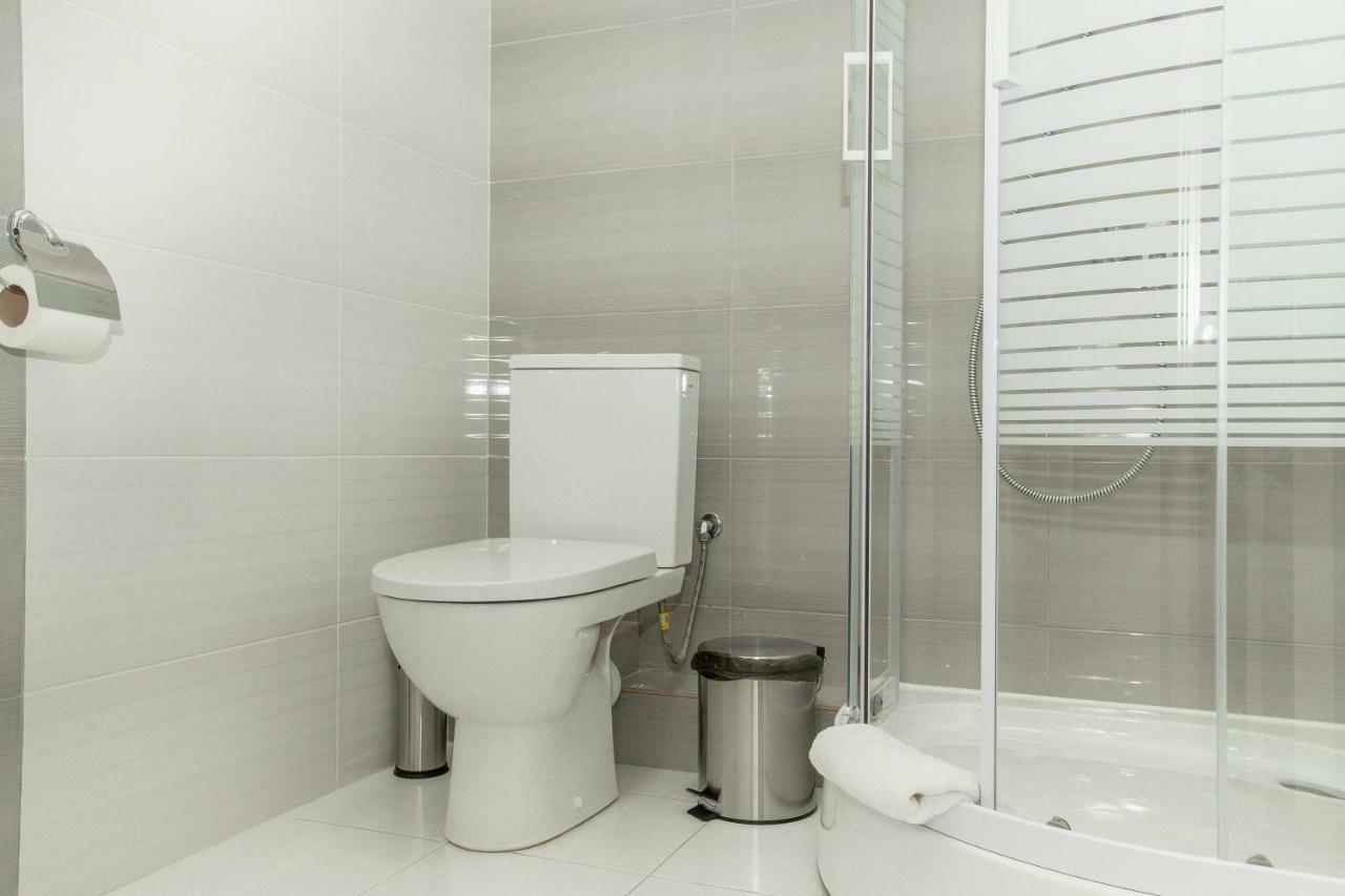 Mon Ami Hotel อิวาโน-ฟรานกิฟสเก ภายนอก รูปภาพ