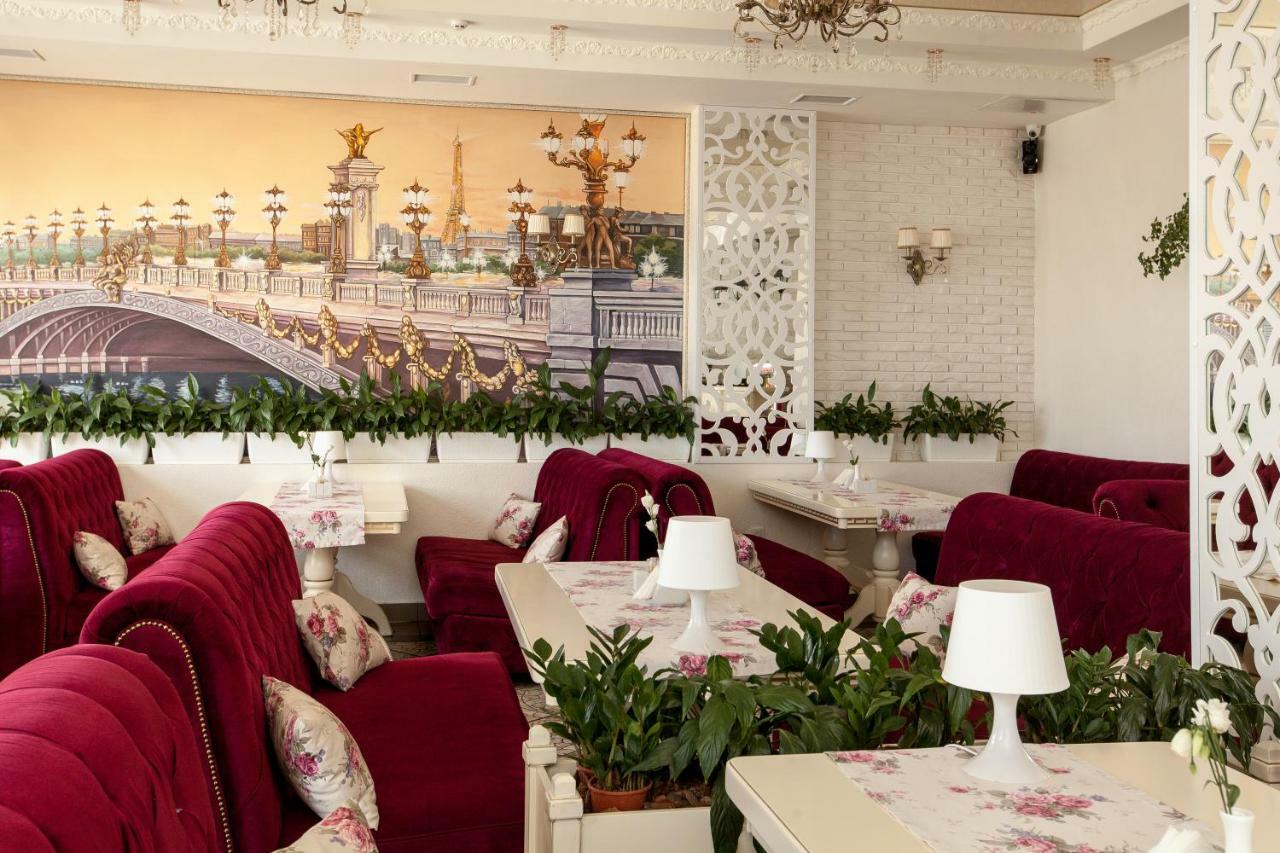 Mon Ami Hotel อิวาโน-ฟรานกิฟสเก ภายนอก รูปภาพ